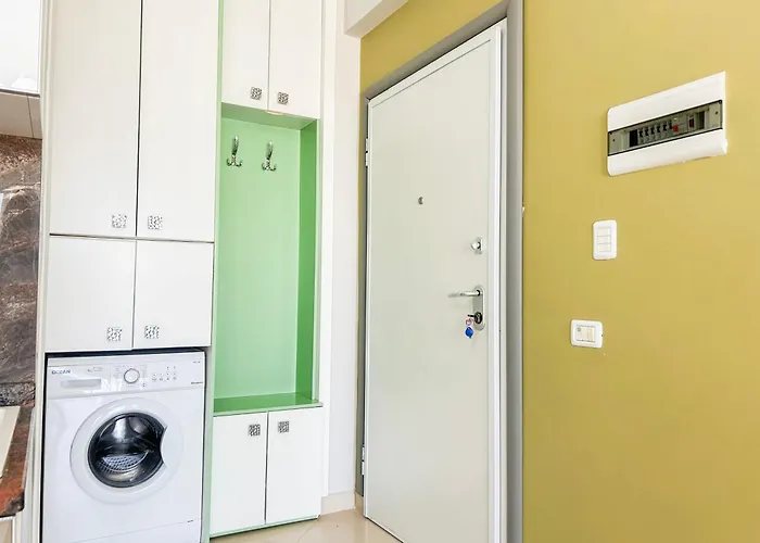 Sea View 2 Bedroom * Durrës