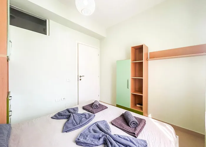 Sea View 2 Bedroom Appartamento Durrës