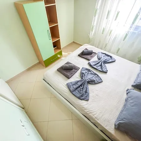 Sea View 2 Bedroom * Durrës