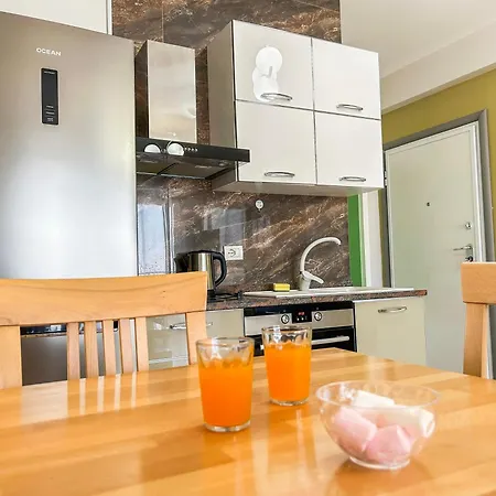 Sea View 2 Bedroom Appartamento Durrës