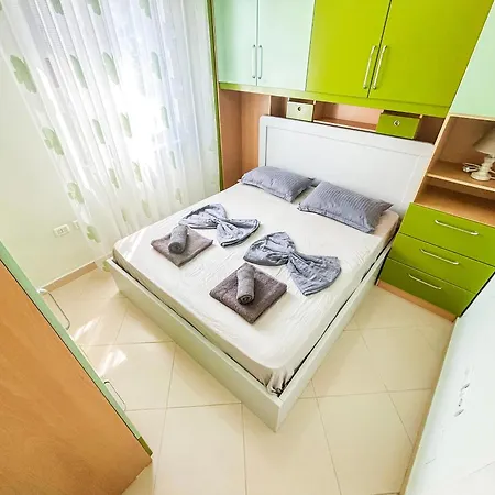 Sea View 2 Bedroom * Durrës